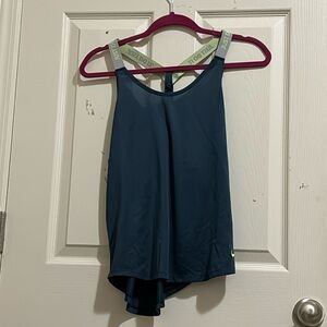 Nike workout tank top